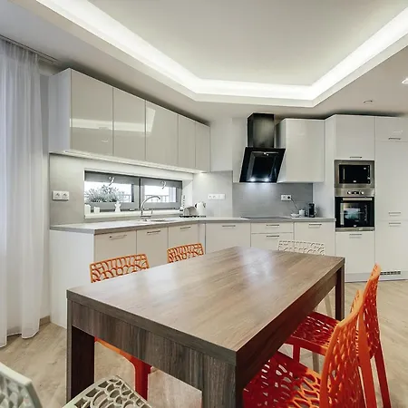 Exclusive In Luka Apartmán