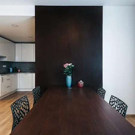 Exclusive In Luka Apartmán *